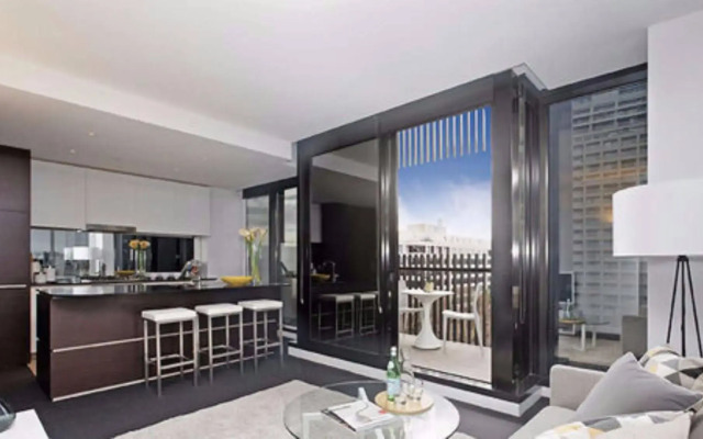Wyndel Apartments St Kilda Views