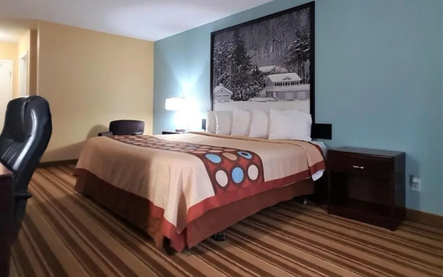 Jolly Roger Inn & Resort