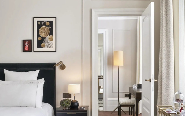 Rosewood Vienna