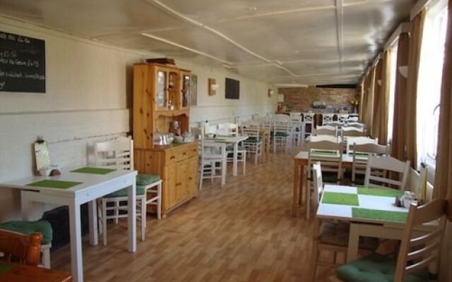 Forest Tea House B & B