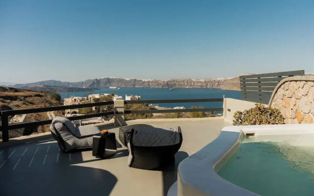 Black Diamond Suites - Adults Only