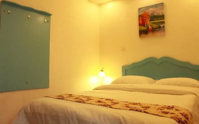 Chengdu Seven Room Hotel