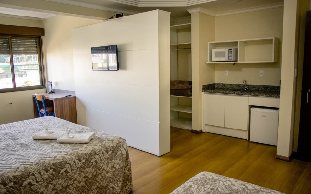 Hotel Letto Caxias
