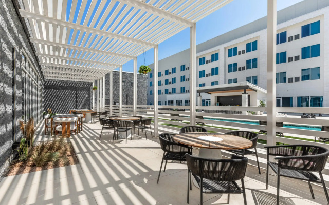 Cambria Hotel Waco Univ Riverfront