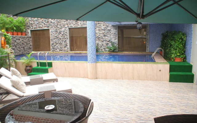 Starfire Hotel