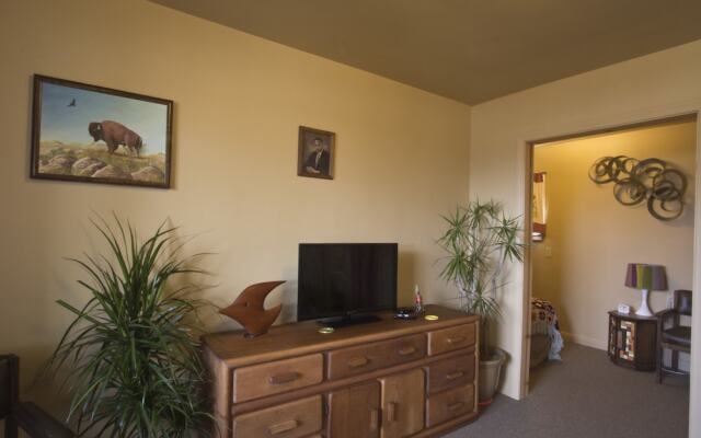 C-VU Motel