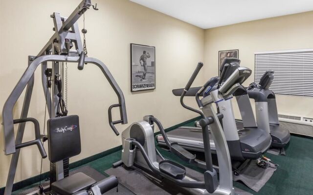 Ramada Plaza Garden Grove