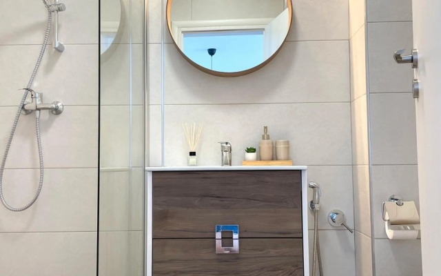 The Palm Apartment - free parking central studio