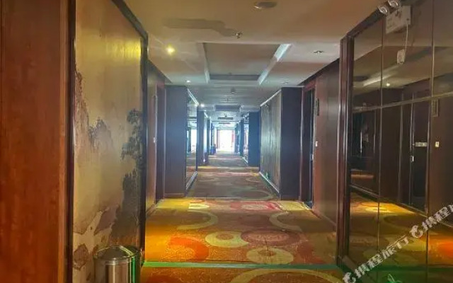 Zilongwan Hotel