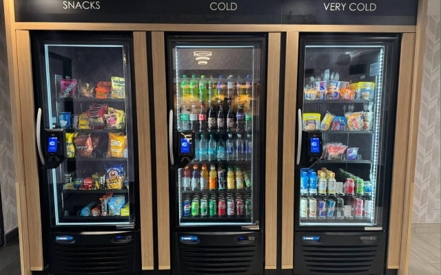 Days Inn & Suites by Wyndham Wausau