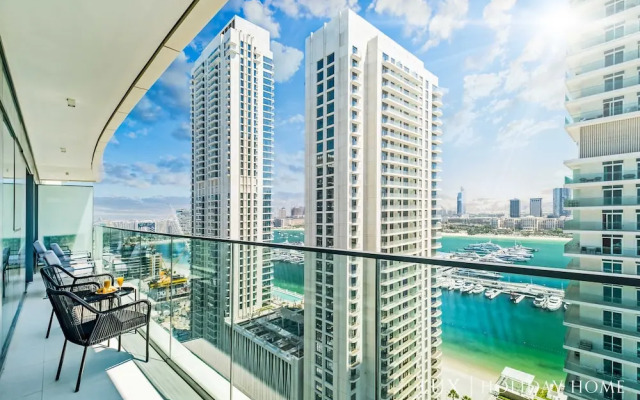 LUX  The Luxury Sunspot Beach Suite