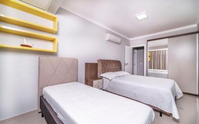 Lindo Apartamento 3 Dormitorios Em Bombas