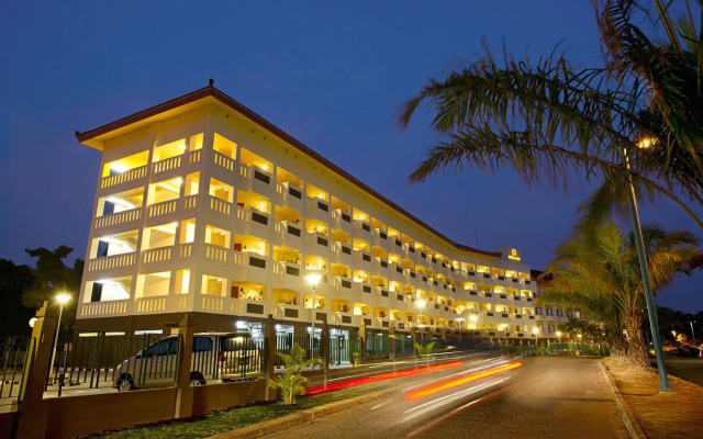 Puri KIIC Golf View Hotel