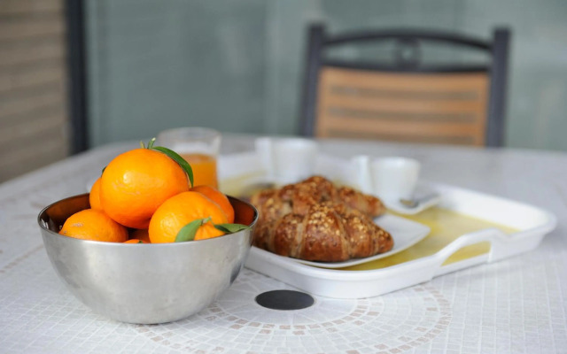 Apartamento Amplio. Vistas A La Playa