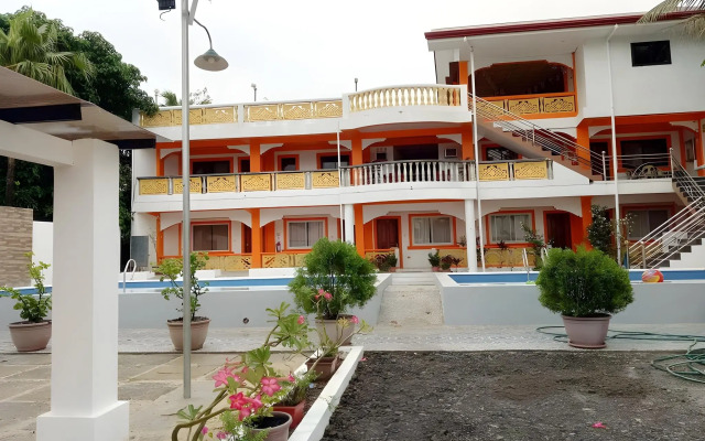 Palm Grove Saud Holiday Complex Hotel