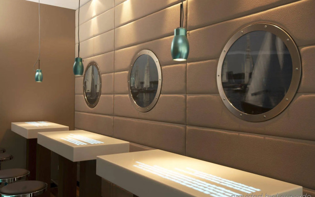 Motel One Hamburg - Alster
