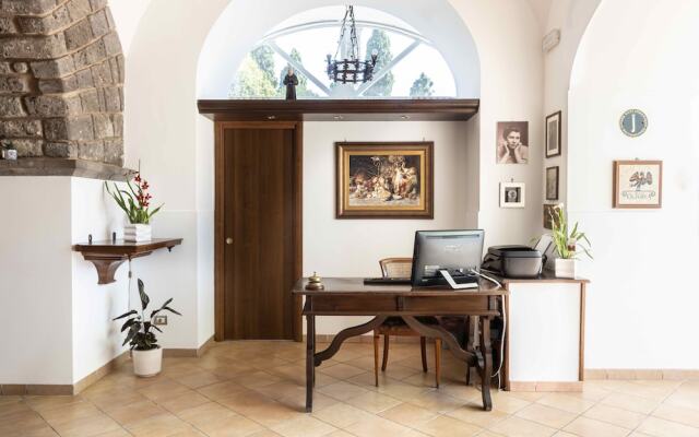 Elegant Sorrento Coast Villa with Pool and Tennis Court