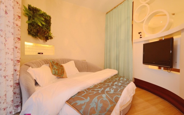 Taiyuan Strawberry Apartment – Guest Rooms – Taiyuan