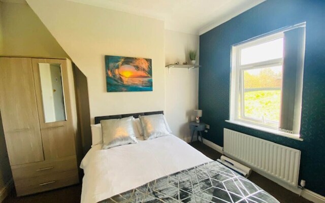 Townhouse @ 110 Etruria Vale Road Stoke