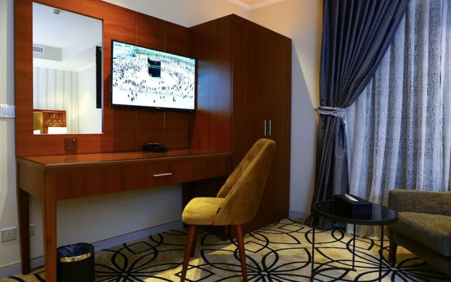 Lotaz Hotel Suites Al Salamah
