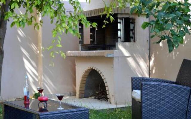 Thea Thalassa Villas