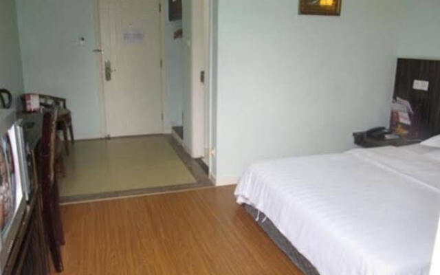 Jitai Hotel Shanghai Hutai Road Long Distance Bus Station Branch