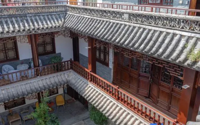 Dali Huazhaoying Inn