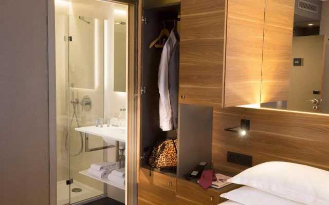 La Serre Hotel