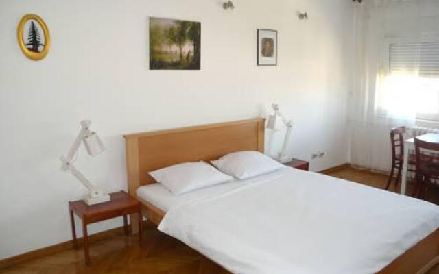 Apartment Student Square