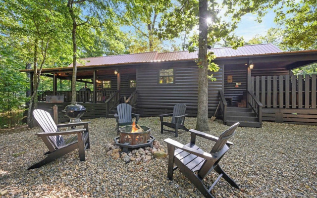 Sunset Ridge Cozy Cabin for 6