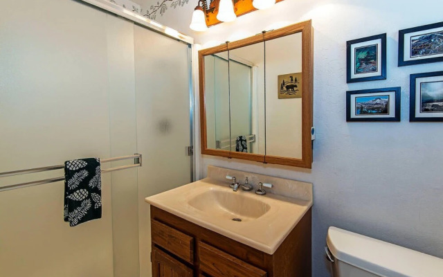 Cherry Hills Cabin - Sleeps 6, No Pets, Family Fun!