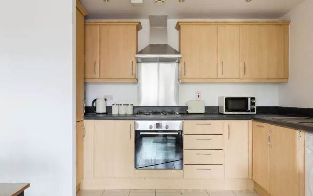 Modern Apartment in Bow