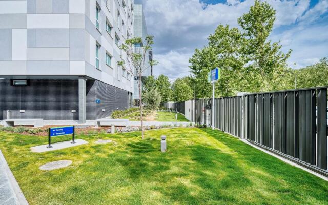 Holiday Inn Express Madrid Airport by IHG
