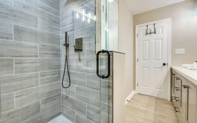 Modern Atlanta Vacation Rental Near Downtown!