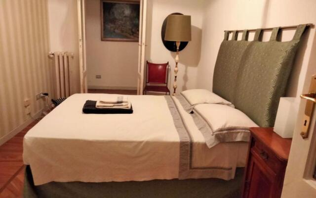Sophisticated apt near Duomo