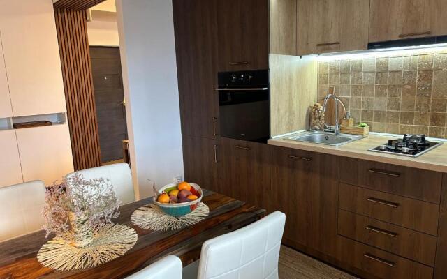 Luxury Apartament with Garden - By TVS