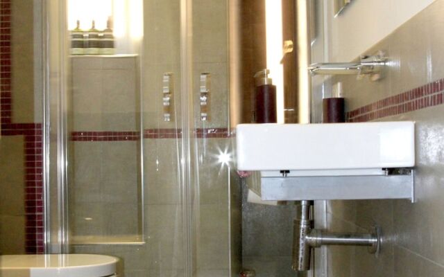 MANDRUCHELLO'S @Vatican Museum, everywhere on foot