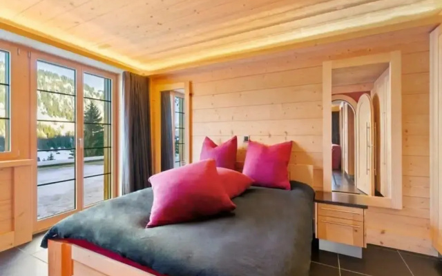 Beautiful Modern Chalet in the Gstaad Region