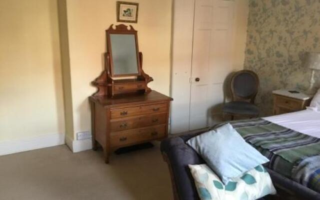 Lee-Side B&B