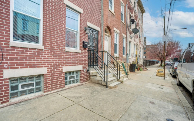 Philadelphia Gem: Walk to Temple University