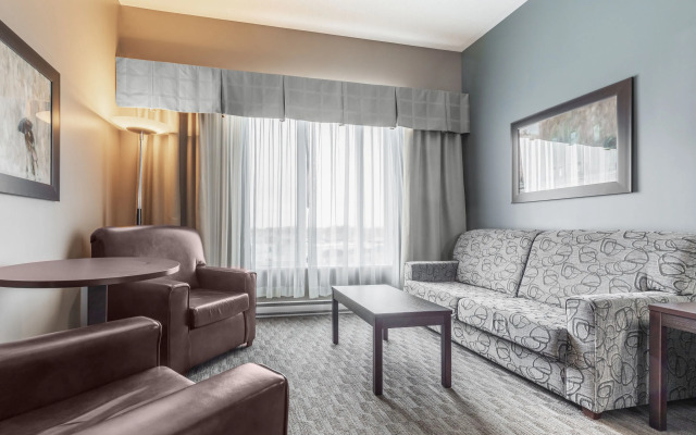Quality Inn & Suites, Victoriaville,  QC