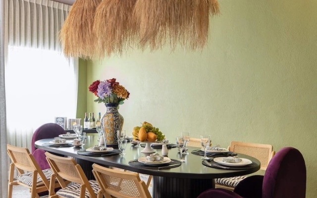 Vibrant 3Bed Villa - A Deco Retreat