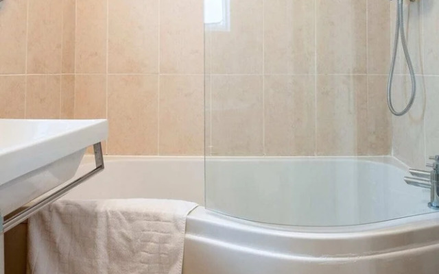 Bright City Centre Flat With Sea 2 Mins Away