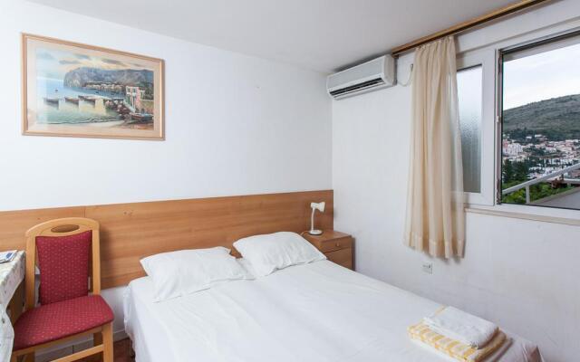 Apartments Miljak