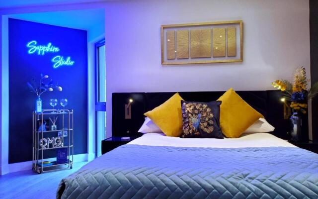 Central Boutique Studio ( With Parking )