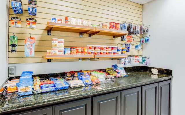 Ramada by Wyndham Marina