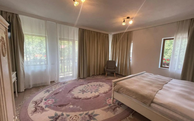 Pensiunea Anotimpuri by Casa Sandu