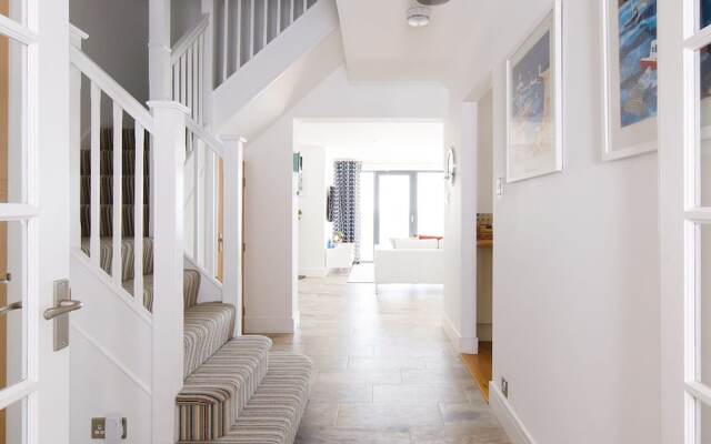 The Sea House - Ultimate Seafront Living Sunsets