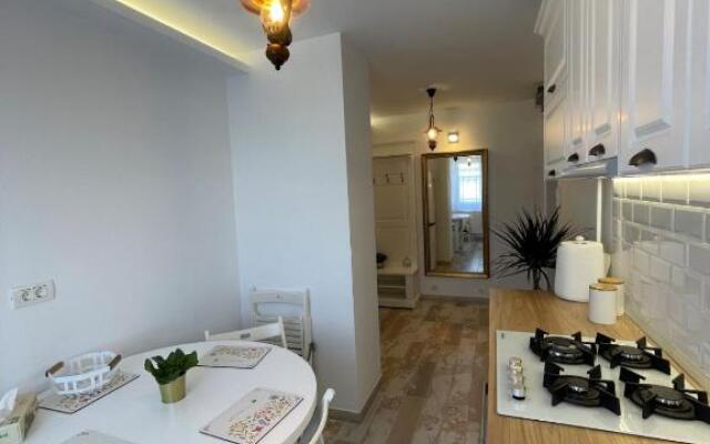 Robert’s Brilliant Apartament