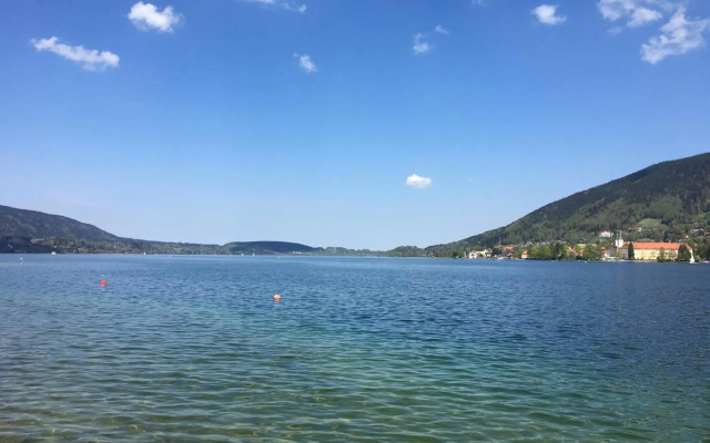 Traumhaftes Ferienhaus direkt am Tegernsee